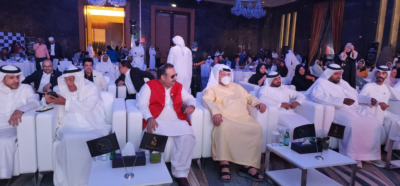 asif ali ch with sheikh govt officials